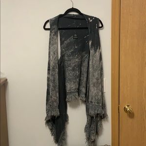 Sleeveless cardigan
